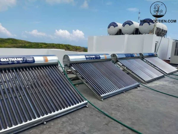 Hình ảnh máy năng lượng mặt trời Tân Á Đại Thành thực tế