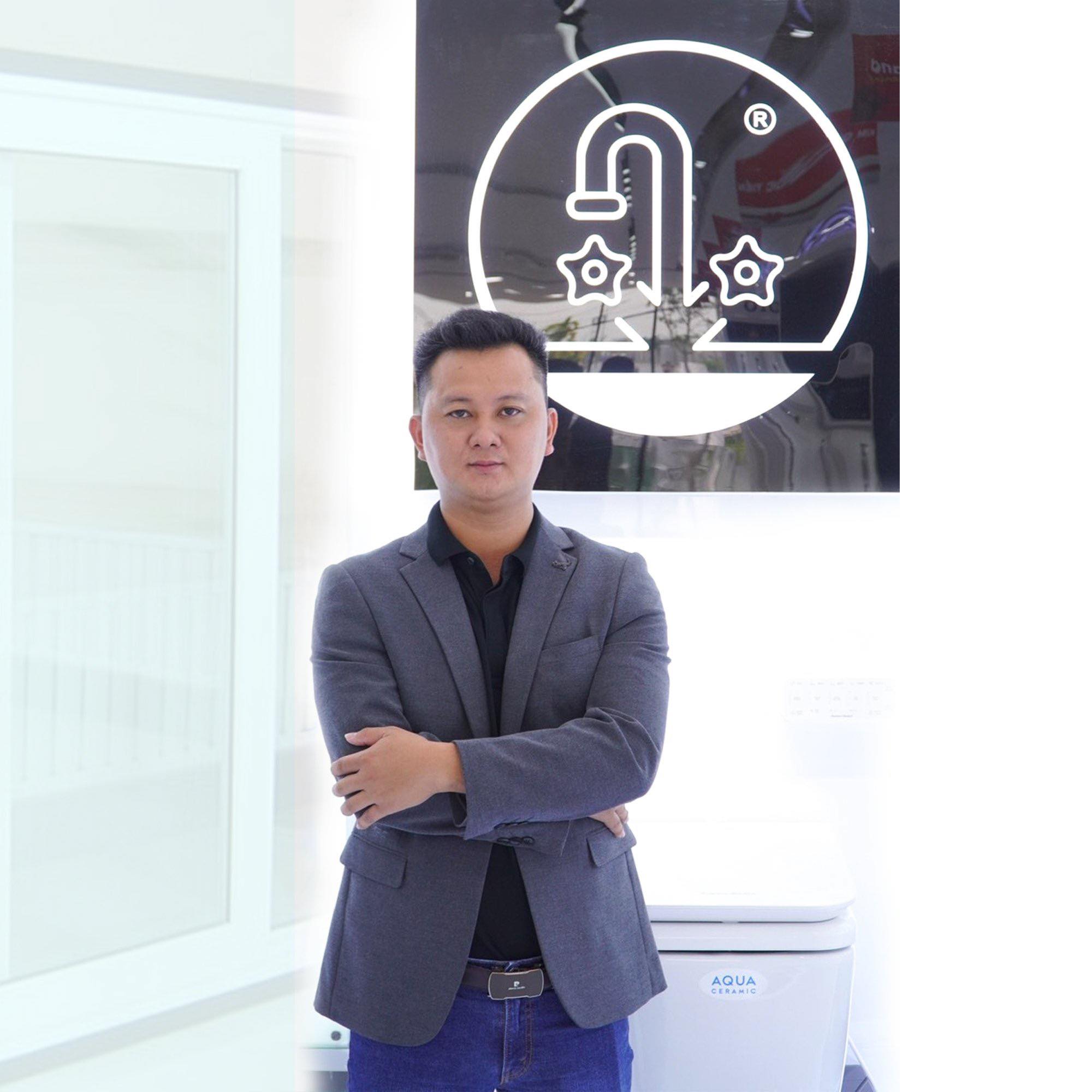 CEO Nguyễn Anh Dũng