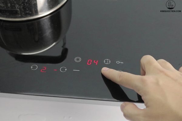 bếp từ bosch không bật được