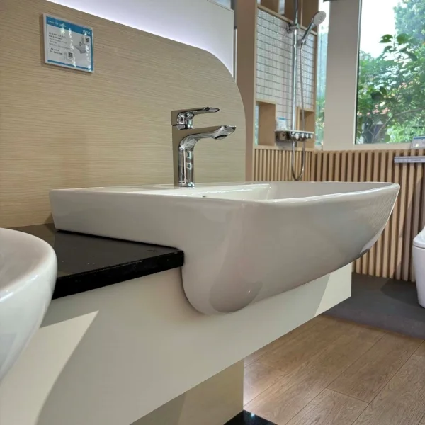 Chậu rửa lavabo đặt bàn INAX L-345VFC