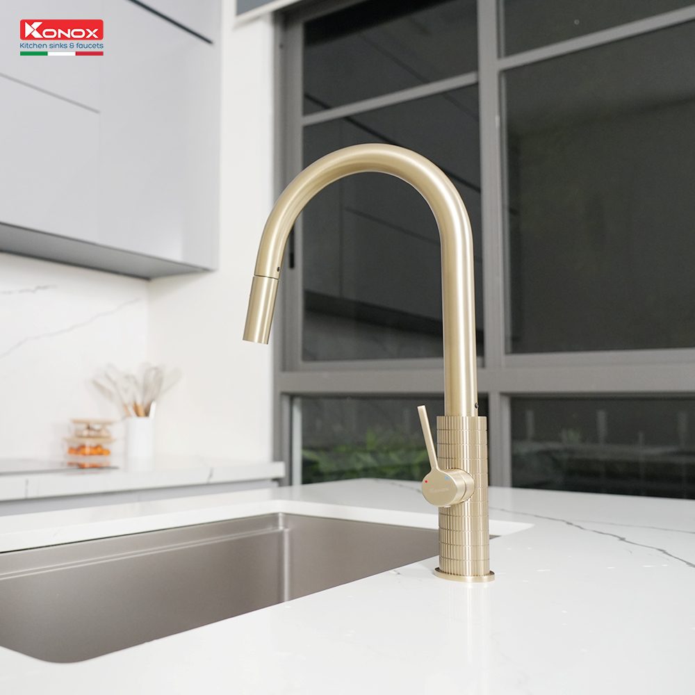 Vòi rửa bát dây rút Konox Venice Gold