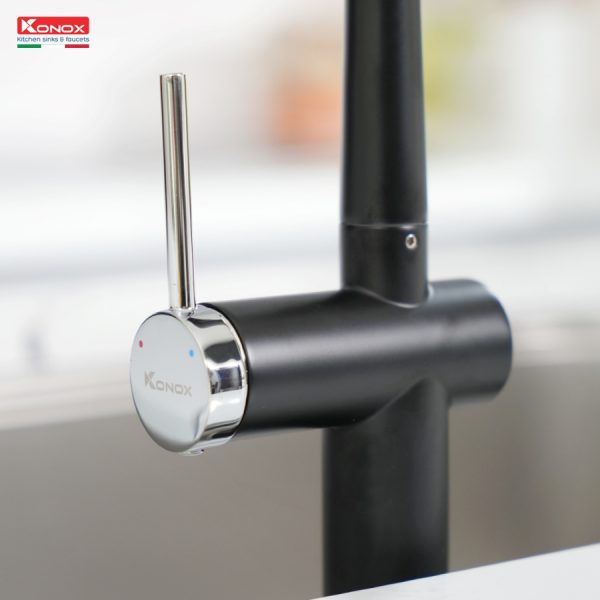 Vòi rửa bát dây rút Volta Black