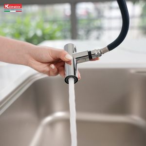 Vòi rửa bát dây rút Volta Black