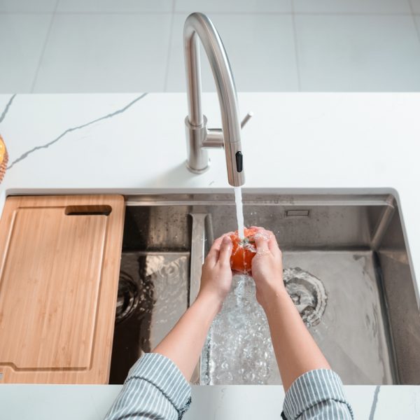 Vòi rửa bát dây rút Reno