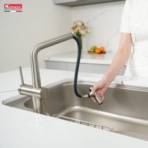 Vòi rửa bát dây rút Volta Nickel