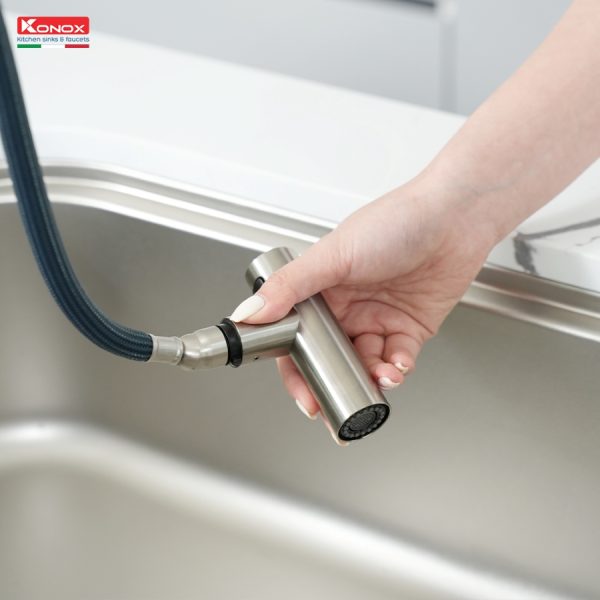 Vòi rửa bát dây rút Volta Nickel