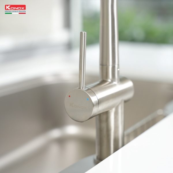Vòi rửa bát dây rút Volta Nickel
