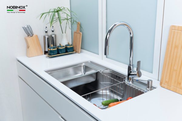 Vòi rửa chén NOBINOX LOFT NX533 dây rút nóng lạnh