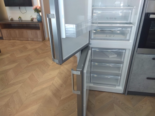 Tủ lạnh Hafele HF-BF324 534.14.230 độc lập ngăn đông dưới