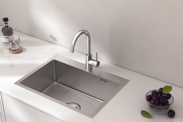 Vòi rửa chén Hafele HT25-SH1F220 570.85.042 màu Chrome mờ