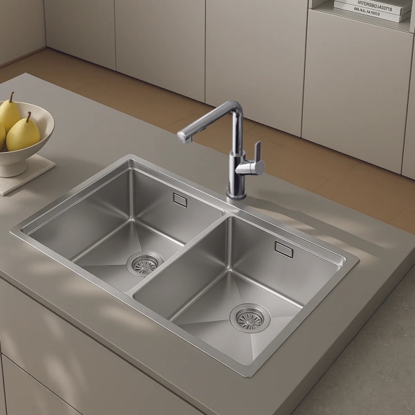 Vòi rửa chén Hafele LUX-P HT25-SH1P314 570.85.049 dây rút màu Chrome mờ