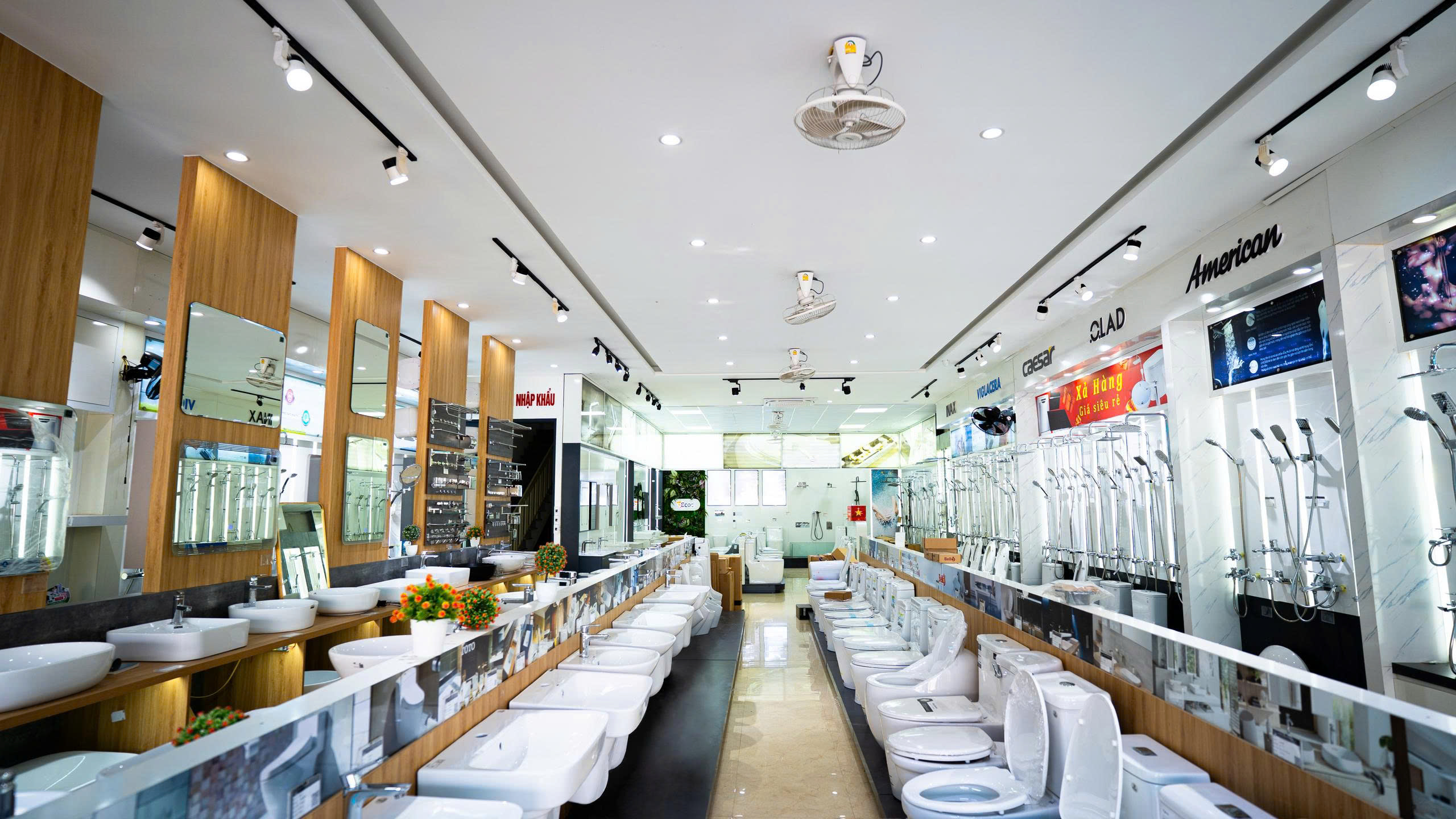 Showroom Kim Quốc Tiến Hà Tĩnh