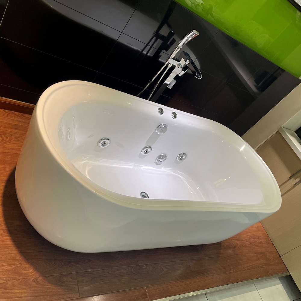 Trải nghiệm thư giãn và chăm sóc da cùng bồn tắm massage Caesar