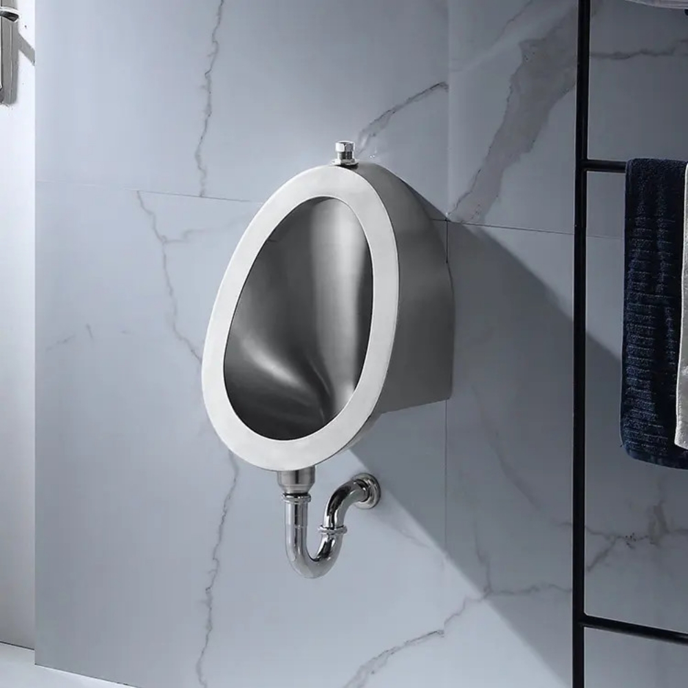 Bồn tiểu treo tường sở hữu thiết kế tiết kiệm diện tích