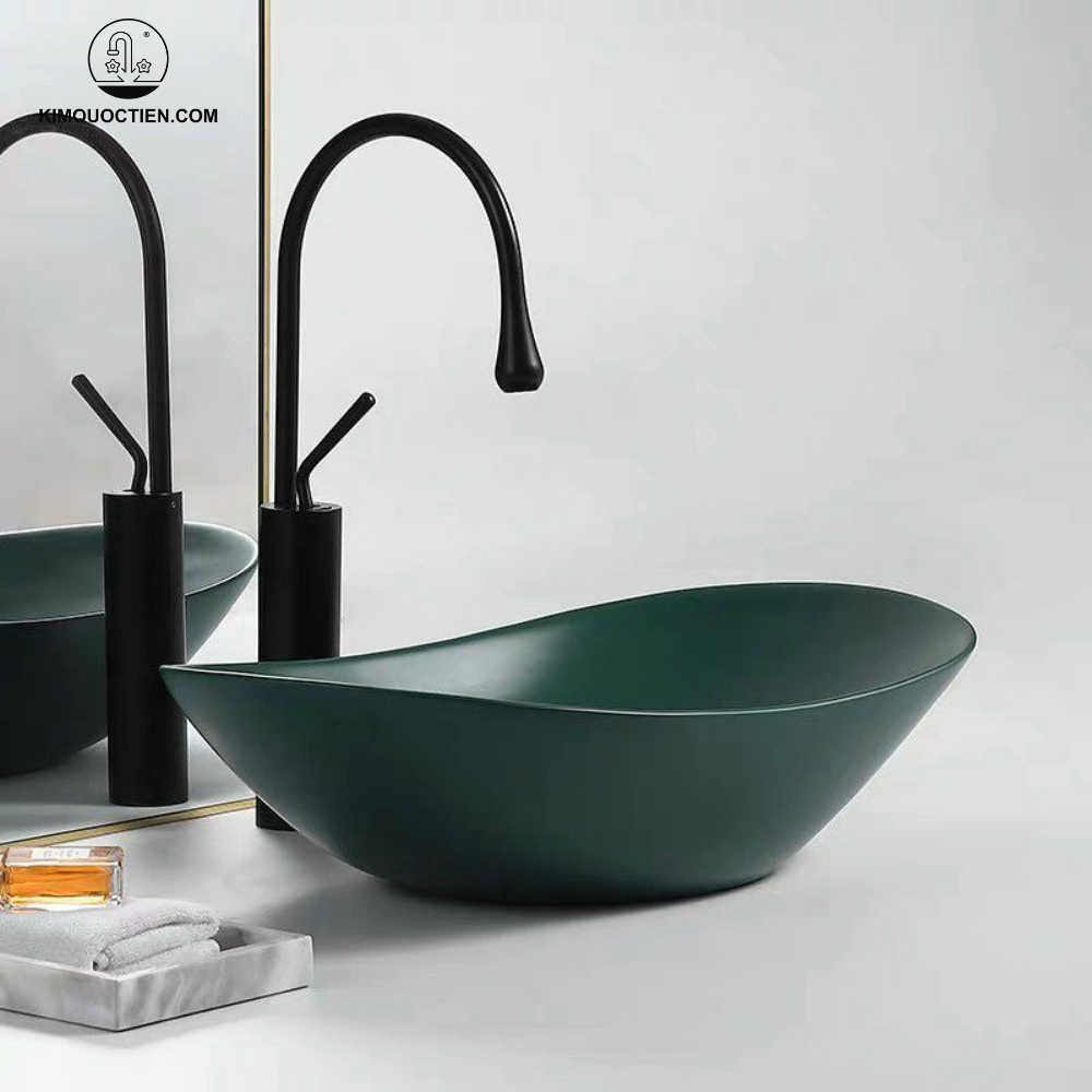 Chậu rửa lavabo sở hữu bề mặt tráng men, chống bám bẩn hiệu quả