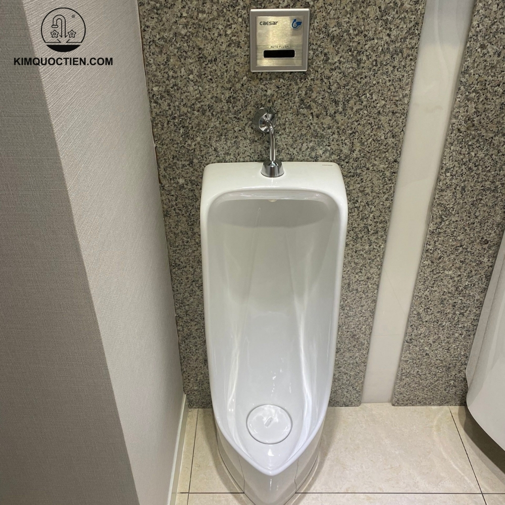 Van xả tiểu Caesar