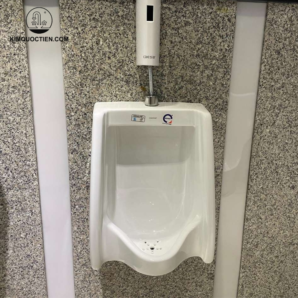 Van xả tiểu Caesar