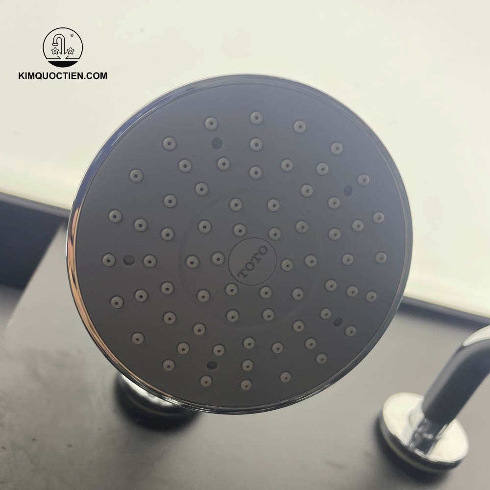 Bát sen gắn tường TOTO TBW01012B sở hữu lớp mạ sáng bóng