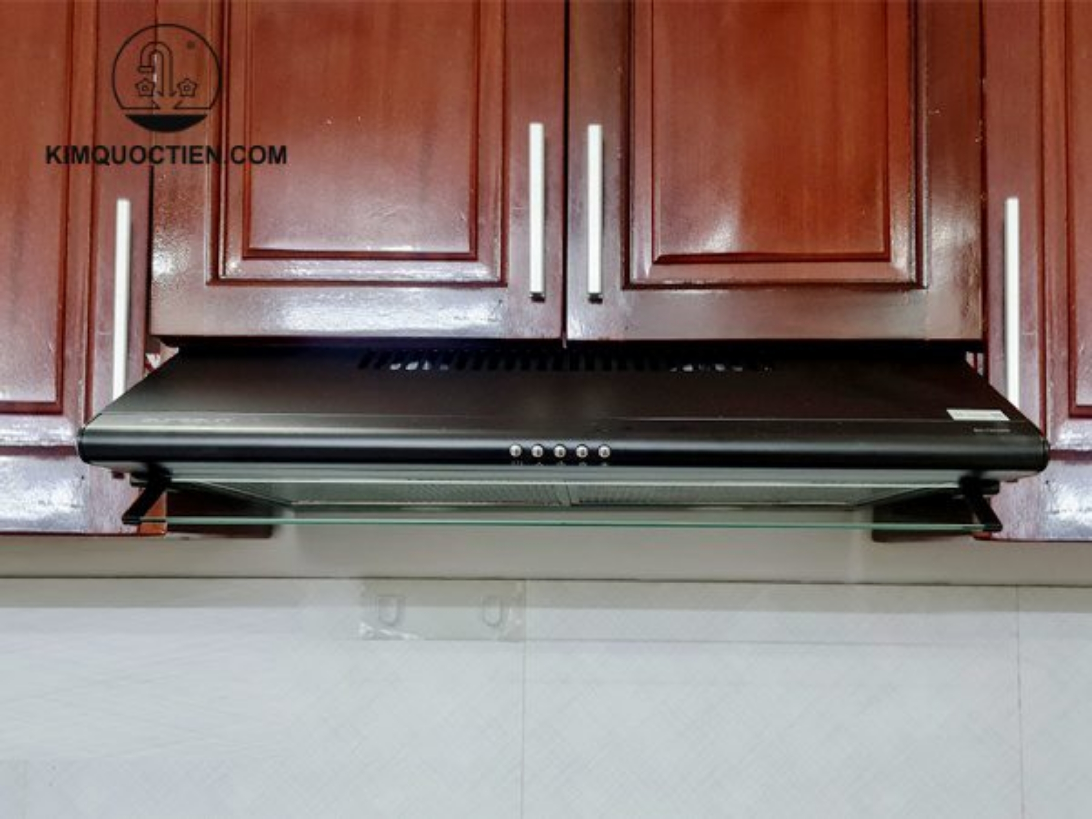 Máy hút mùi âm tủ Eurosun EH-60C05D gọn gàng, dễ lắp đặt