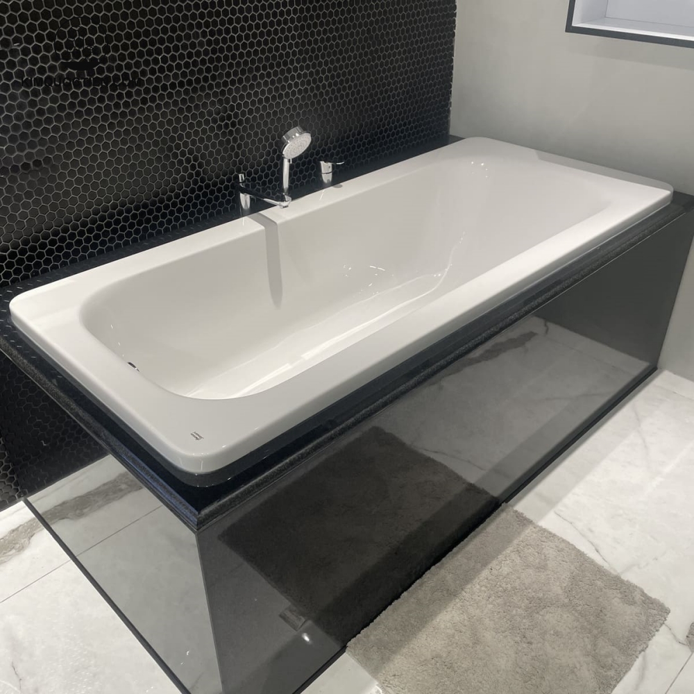 Bồn tắm xây American Standard 70270-WT ứng dụng công nghệ chống khuẩn trên toàn bộ bề mặt