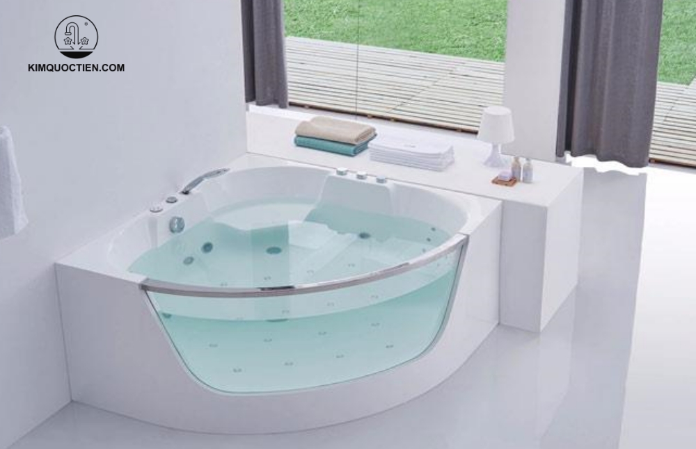 Bồn tắm góc INAX có khả năng chịu lực tốt và độ bền cao