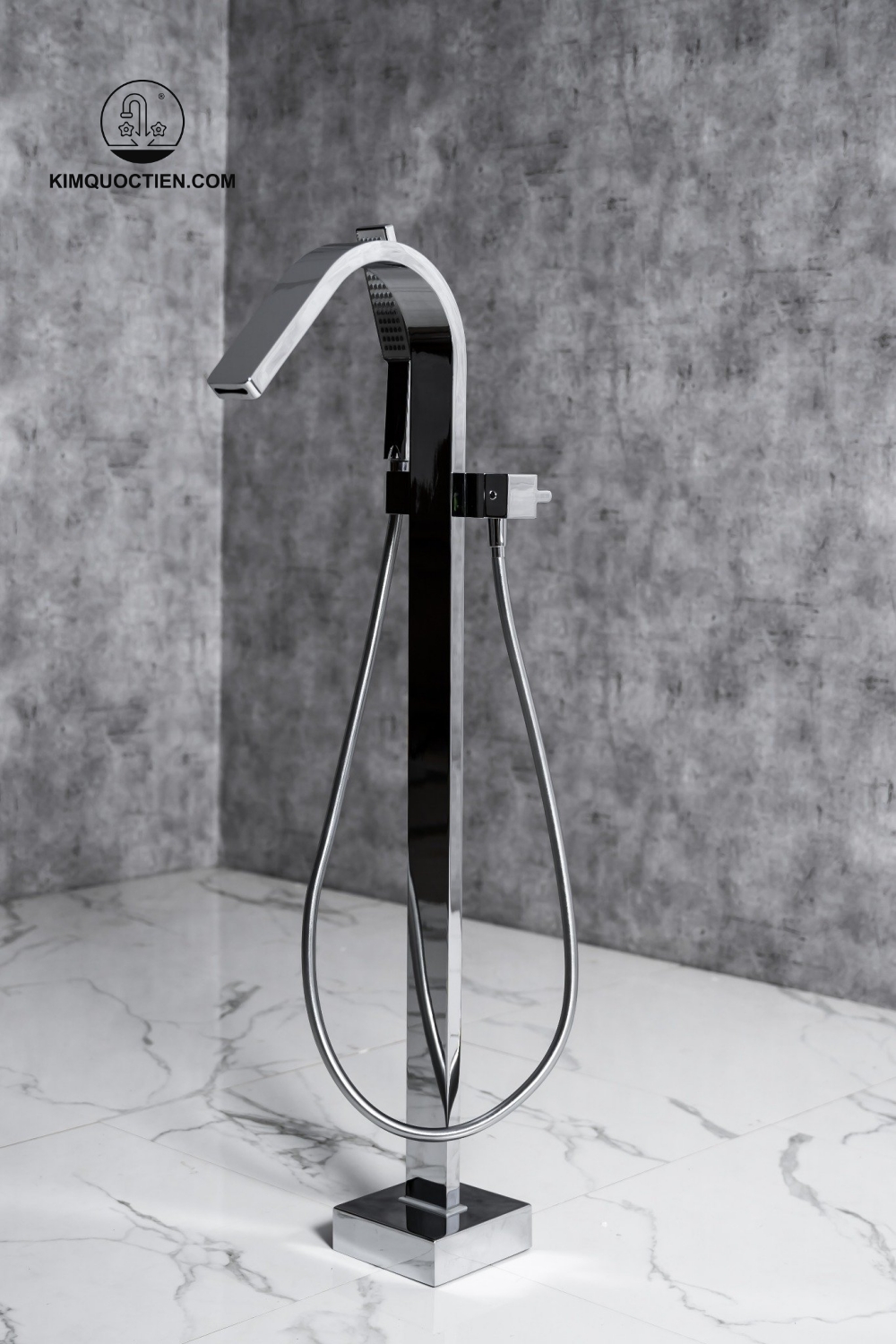 Sen vòi bồn tắm MOWOEN sở hữu kiểu dáng đứng tích hợp chân đế dạng tròn/vuông