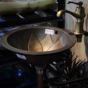 Chậu lavabo Kanly GCL02 đặt bàn đồng thau họa tiết cánh hoa sen 360x160 mm