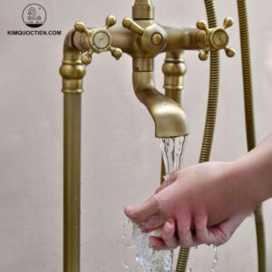 Vòi Sen Xả Bồn Tắm Kanly GCS09 Nóng Lạnh Đặt Sàn Cổ Điển Đồng Thau