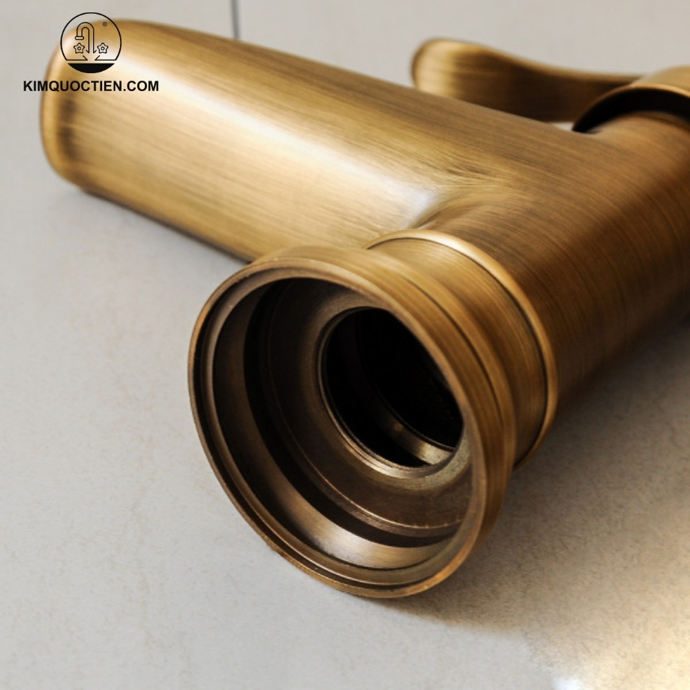 Vòi Lavabo Kanly GCV04 Nóng Lạnh Bằng Đồng Cổ Điển