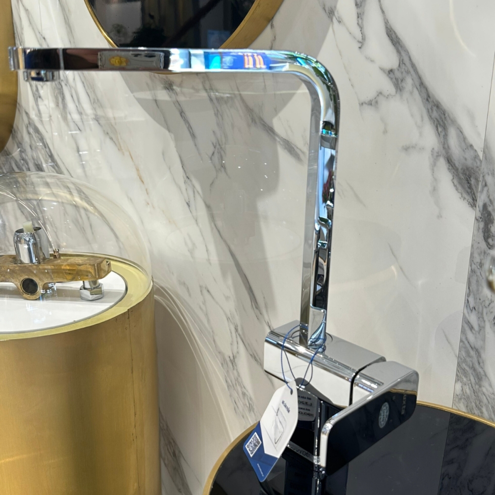 Vòi rửa chén nóng lạnh Luxta L3205