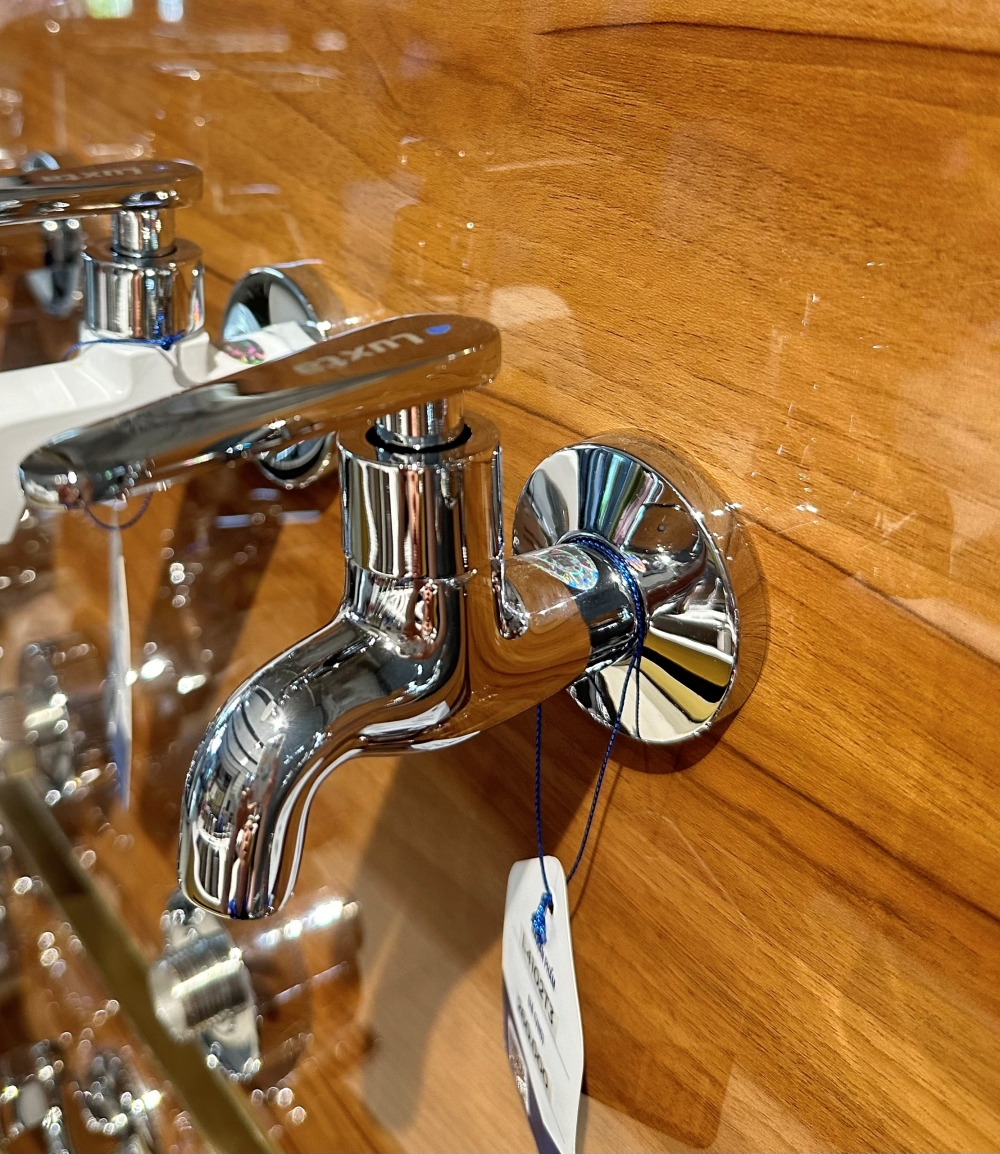 Vòi hồ Luxta L4102