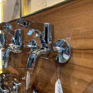 Vòi hồ Luxta L4102V