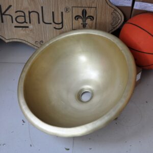 Chậu lavabo đặt bàn Kanly bằng đồng RSC319