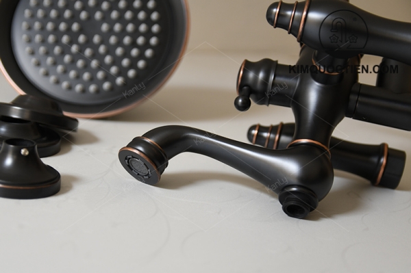 Sen Cây Kanly GCS14B Nóng Lạnh Đồng Thau Cổ Điển Màu Đen