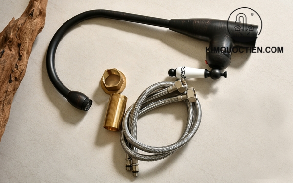 Vòi Rửa Chén Kanly GCC01B Nóng Lạnh