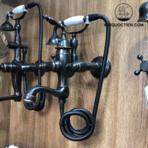 Vòi Sen Tắm Kanly GCS24B Nóng Lạnh Màu Đen Cổ Điển