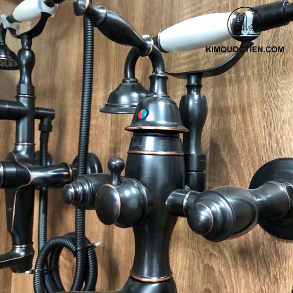 Vòi Sen Tắm Kanly GCS24B Nóng Lạnh Màu Đen Cổ Điển