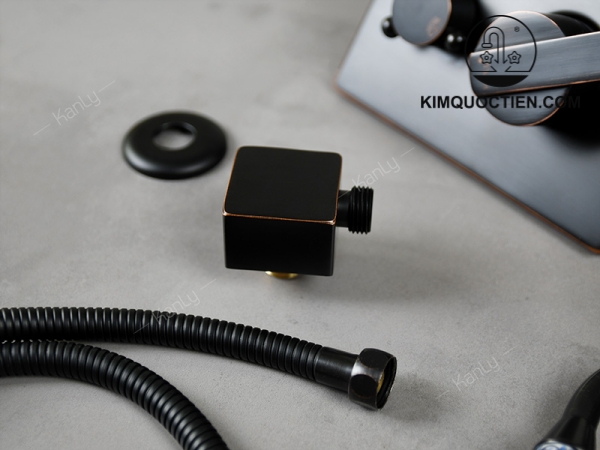 Vòi Sen Kanly GCS75B Nóng Lạnh