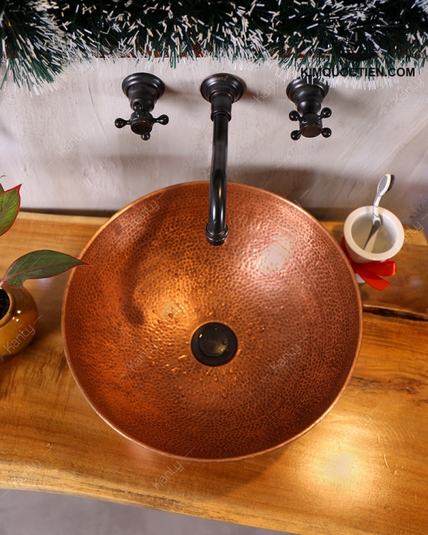 Vòi Gắn Tường Kanly GCT08B Nóng Lạnh Bằng Đồng Màu Đen