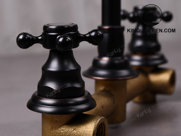 Vòi Gắn Tường Kanly GCT08B Nóng Lạnh Bằng Đồng Màu Đen