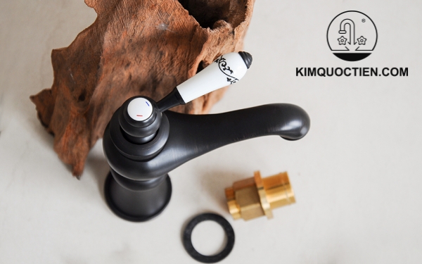 Vòi Lavabo Kanly GCV03B Nóng Lạnh