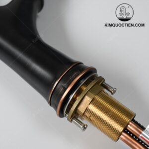 Vòi Lavabo Kanly GCV42B Nóng Lạnh Có Rút Dây Màu Đen