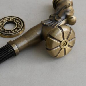 Vòi nước lạnh Kanly GCT02R gắn tường hình đầu rồng