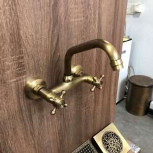 Vòi âm tường nóng lạnh bằng đồng Kanly GCT05