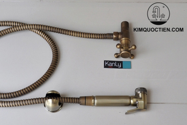 Van góc bằng đồng Kanly GCV11