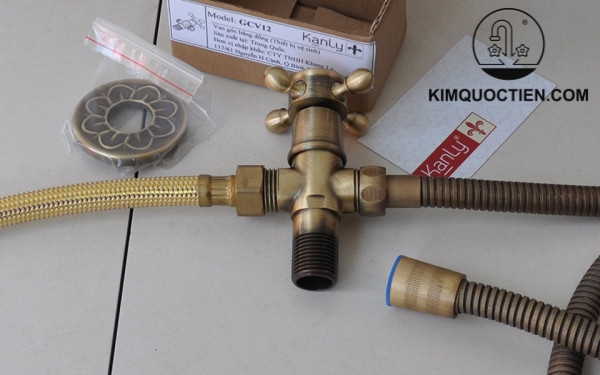 Van góc bằng đồng Kanly GCV12