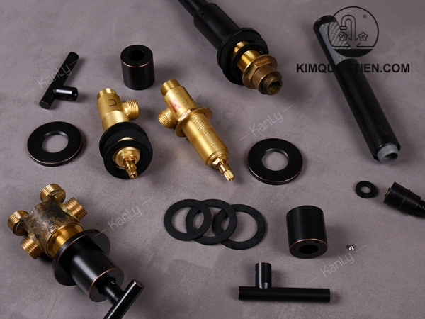 Vòi Lavabo 5 Lỗ Kanly GCB09B Nóng Lạnh