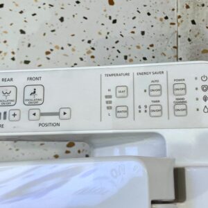 Bồn cầu 2 khối TOTO CS838DW18 nắp rửa điện tử WASHLET C2 cơ bản TCF23710AAA