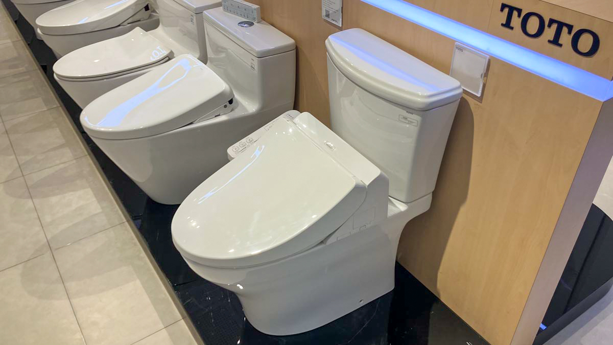Bồn cầu 2 khối TOTO CS986GW18 nắp rửa điện tử WASHLET C2 cơ bản TCF23710AAA