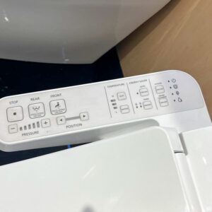 Bồn cầu 2 khối TOTO CS986GW18 nắp rửa điện tử WASHLET C2 cơ bản TCF23710AAA
